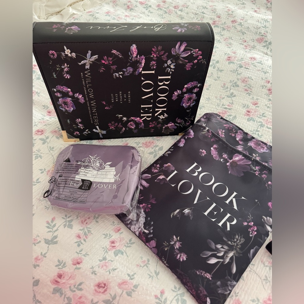 Book Lover Accessory Set - Purple and Black